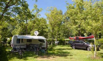 Camping Lot, Emplacement herbeux